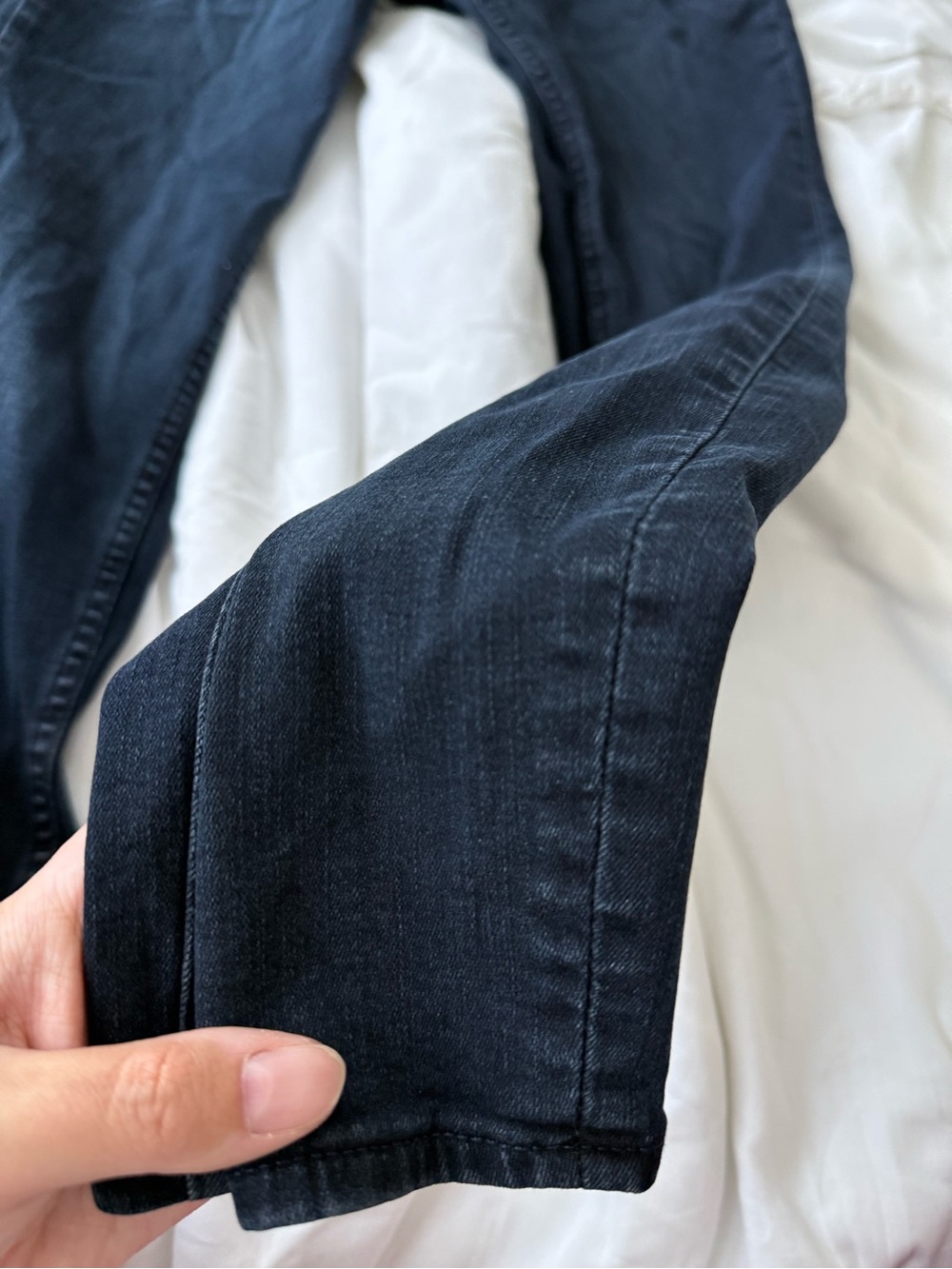 Women’s Maternity Slim Jeans - Picture 2 of 6